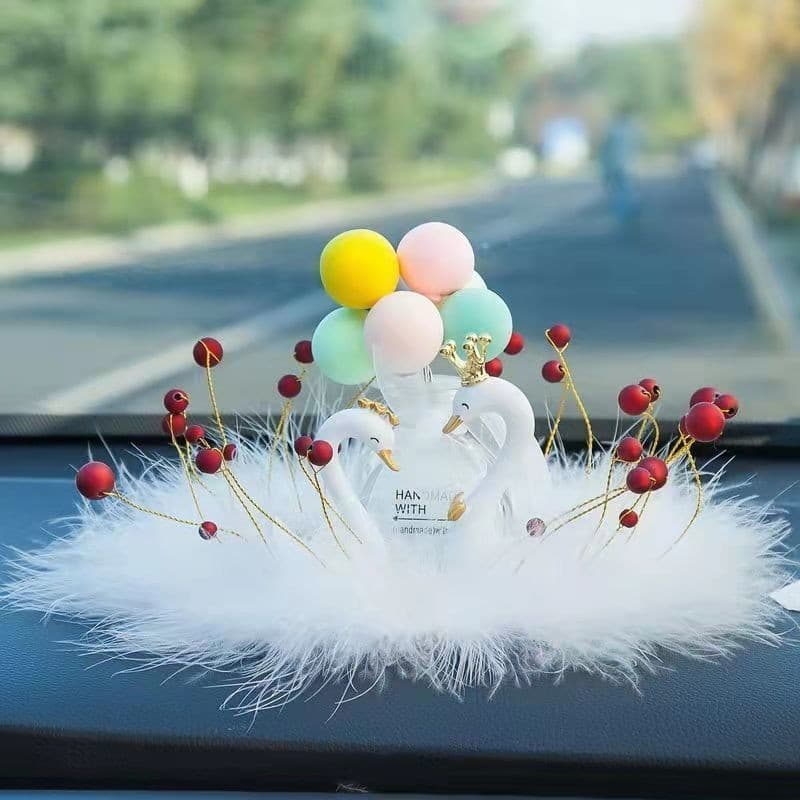 [Entrega em 48 horas] Personalidade criativa Cisne branco Casal feminino Enfeites de carro Acessórios para interiores de