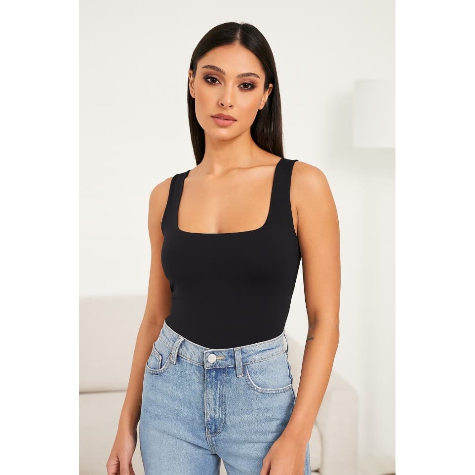 Regata Feminina em Poliamida Decote Quadrado | Conforto e Estilo