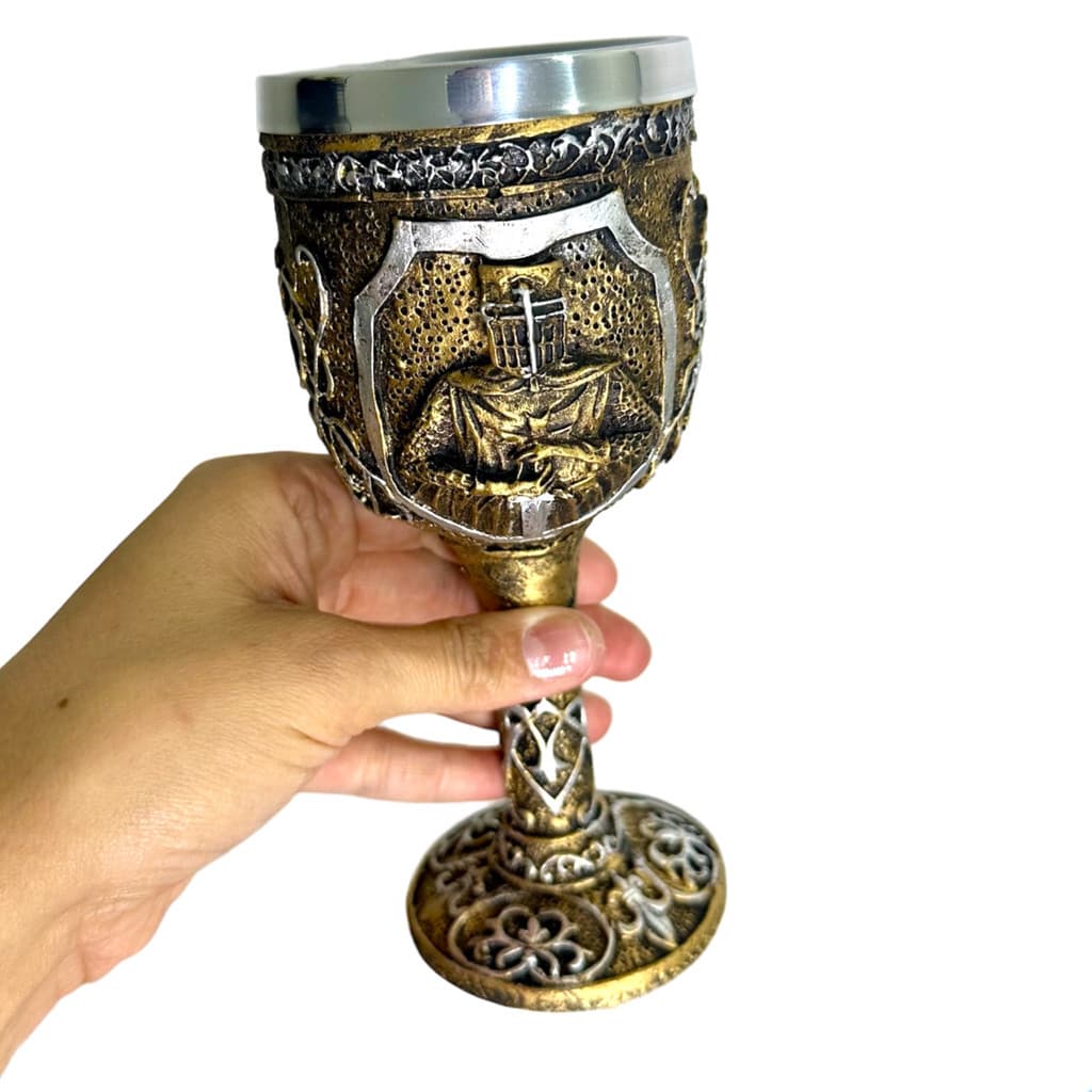 Taça de Vinho Guerreiro Medieval Dourada Cálice 150 ML LANÇAMENTO