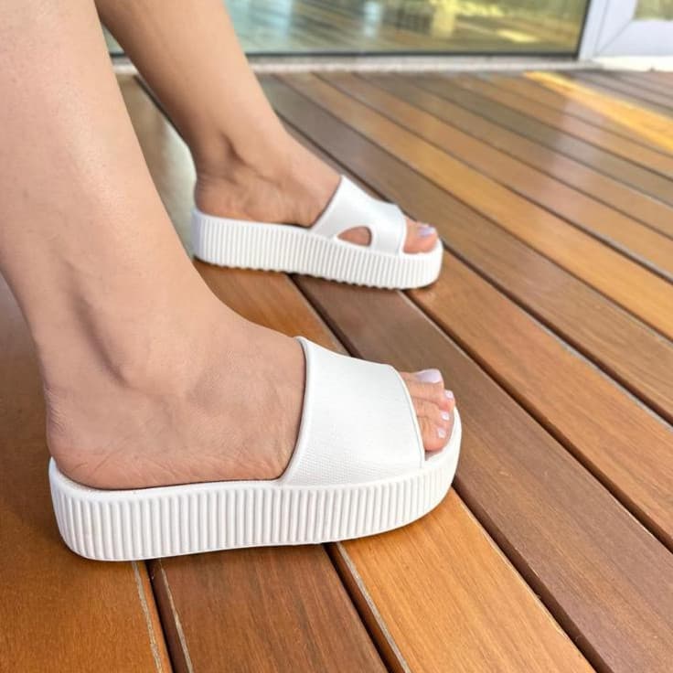 Sandália Plataforma Feminina Nuvem EVA – Maciez, Conforto e Design Moderno