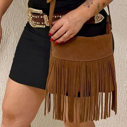 Bolsa de Franja Feminina estilo Boho Festa de Peão Barretos Couro Sintético Camursinha
