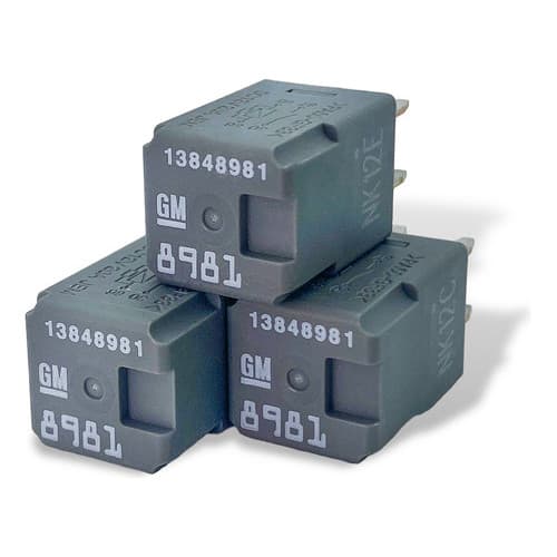 Relé GM 13848981 DC12V 20A PA66-GF33 12V Módulo Automotivo Placa Comando Reposição Manutenção