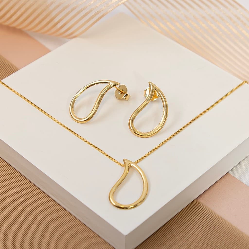 Conjunto Gota Vazada Folheado a Ouro com Corrente e Brinco