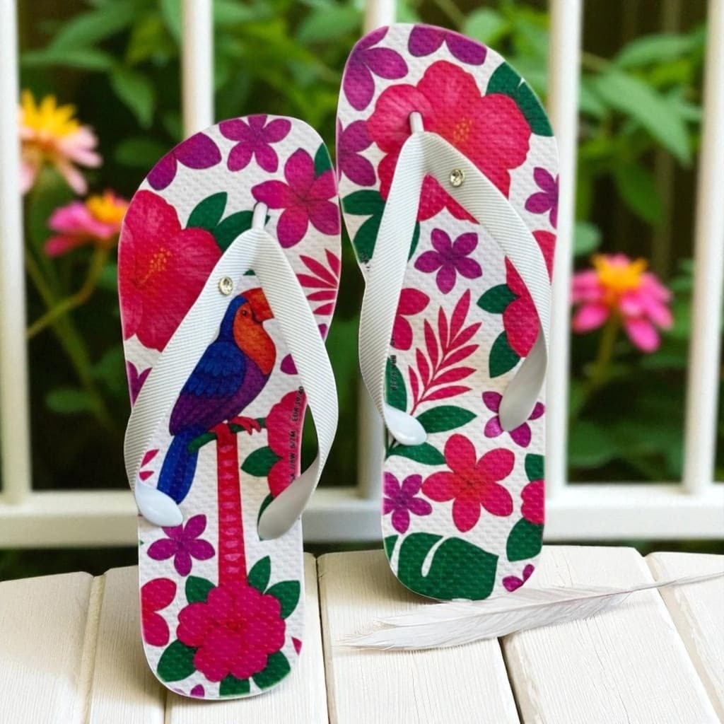 Chinelo De Dedo Com Correia E Estampas Diferenciadas Leve E Confortável