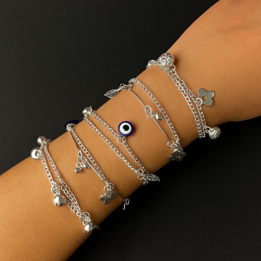 Kit 5 Pulseiras Femininas Banhadas a Prata 925 – Charme e Proteção com Berloques Sortidos PROMOÇÃO BLACK FRIDAY SHOPEE