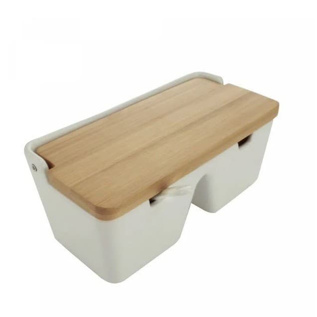 Saleiro de Mesa com 2 Divisórias de Cerâmica e Tampa de Bambu e Colher Bianco 19cm x 9cm  Saleiro de Mesa com 2 Divisórias de Cerâmica e Tampa de Bambu e Colher Bianco 19cm x 9cm