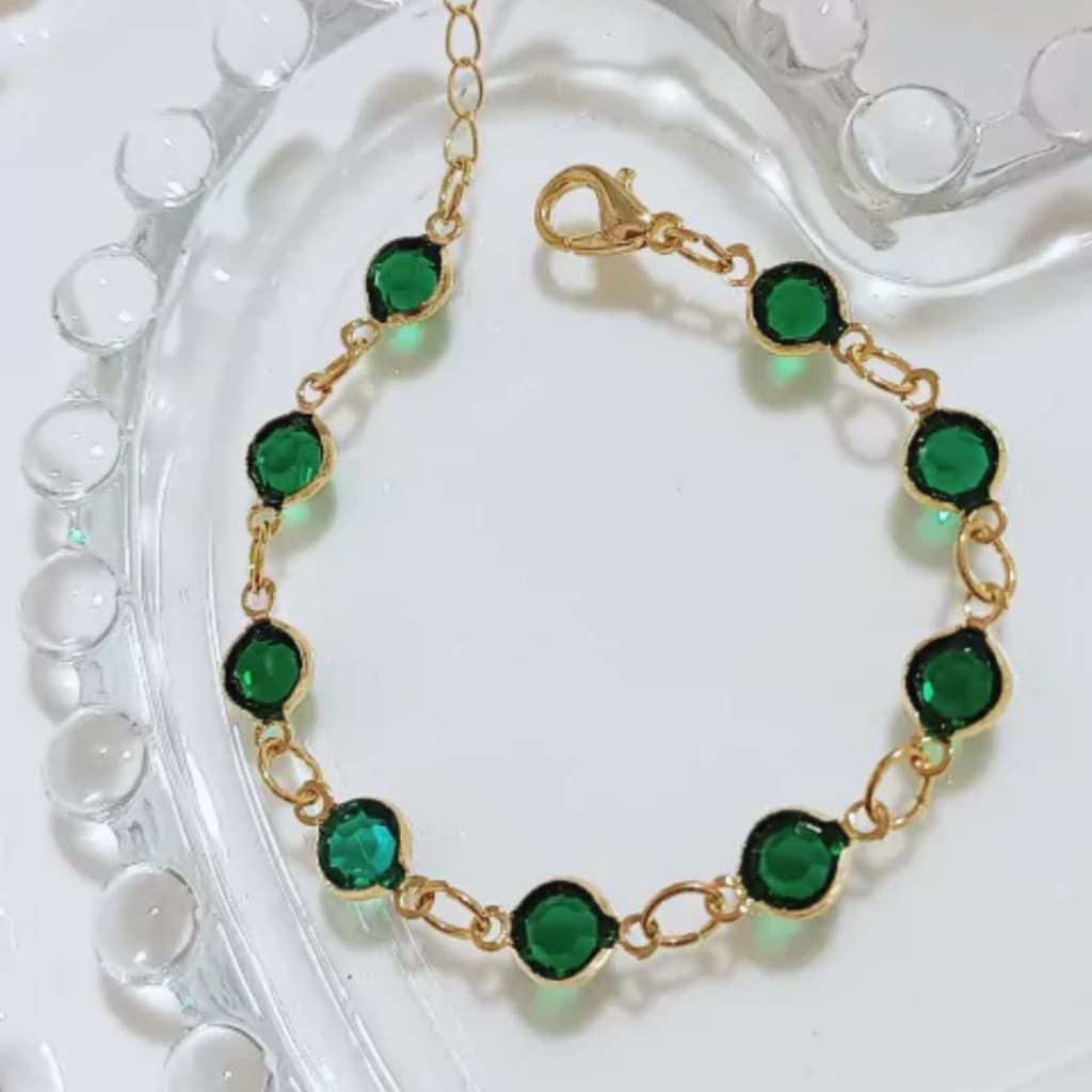 Pulseira bracelete pedras verde inspiração  dourado