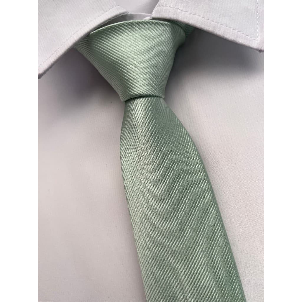 Gravata Verde Menta Semi Riscada