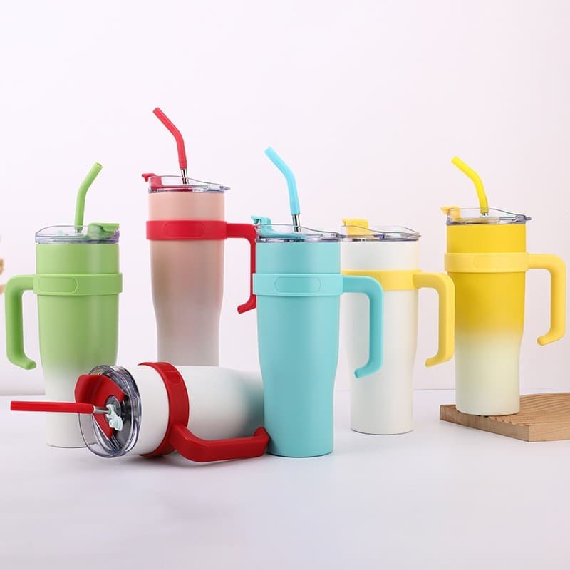Copo Térmico Dupla Camada Aço Inox Grande Para Bebida Cerveja Gelado Com Canudo e Tampa 1200 ML