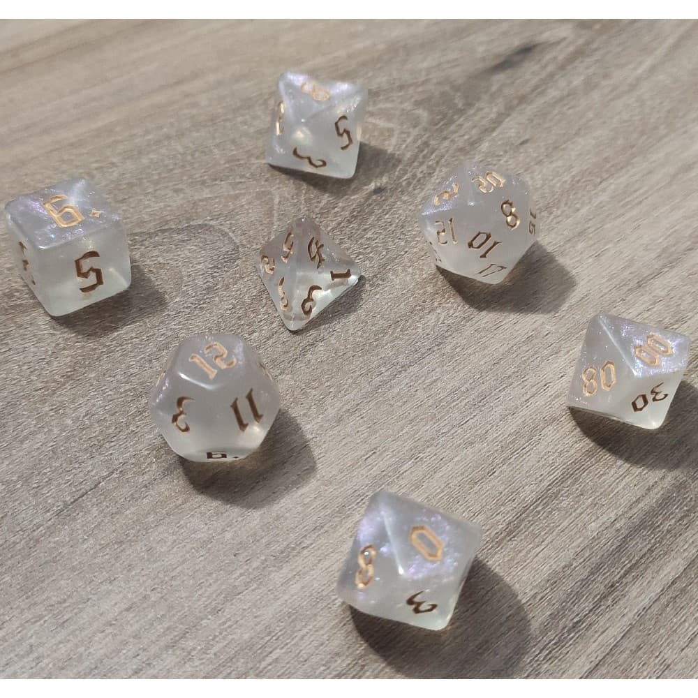 KIT 7 DADOS RPG DE MESA PAPEL BRANCA OURO TRANSLUCIDO D4 D6 D8 D10 D12 D20 D100 D% COMPATIVEL D&D TORMENTA