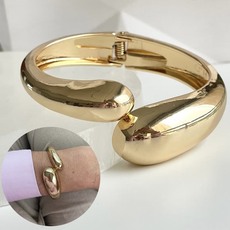 Bracelete Gota D'Agua Abraço Virgula Elegante Dourado ou Prata Folheado Moda Blogueira Feminino