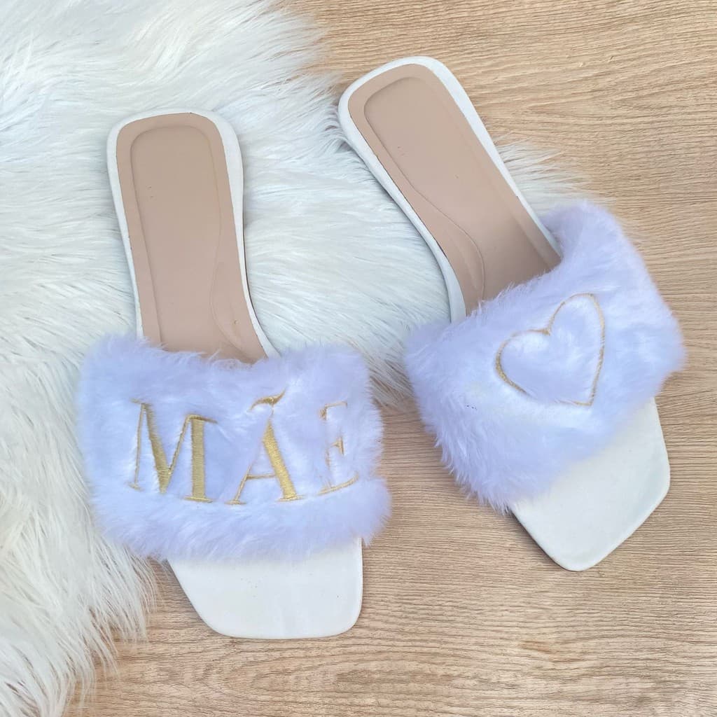 Chinelo Pantufa Mãe Dourada - Conforto e Carinho em Cada Passo