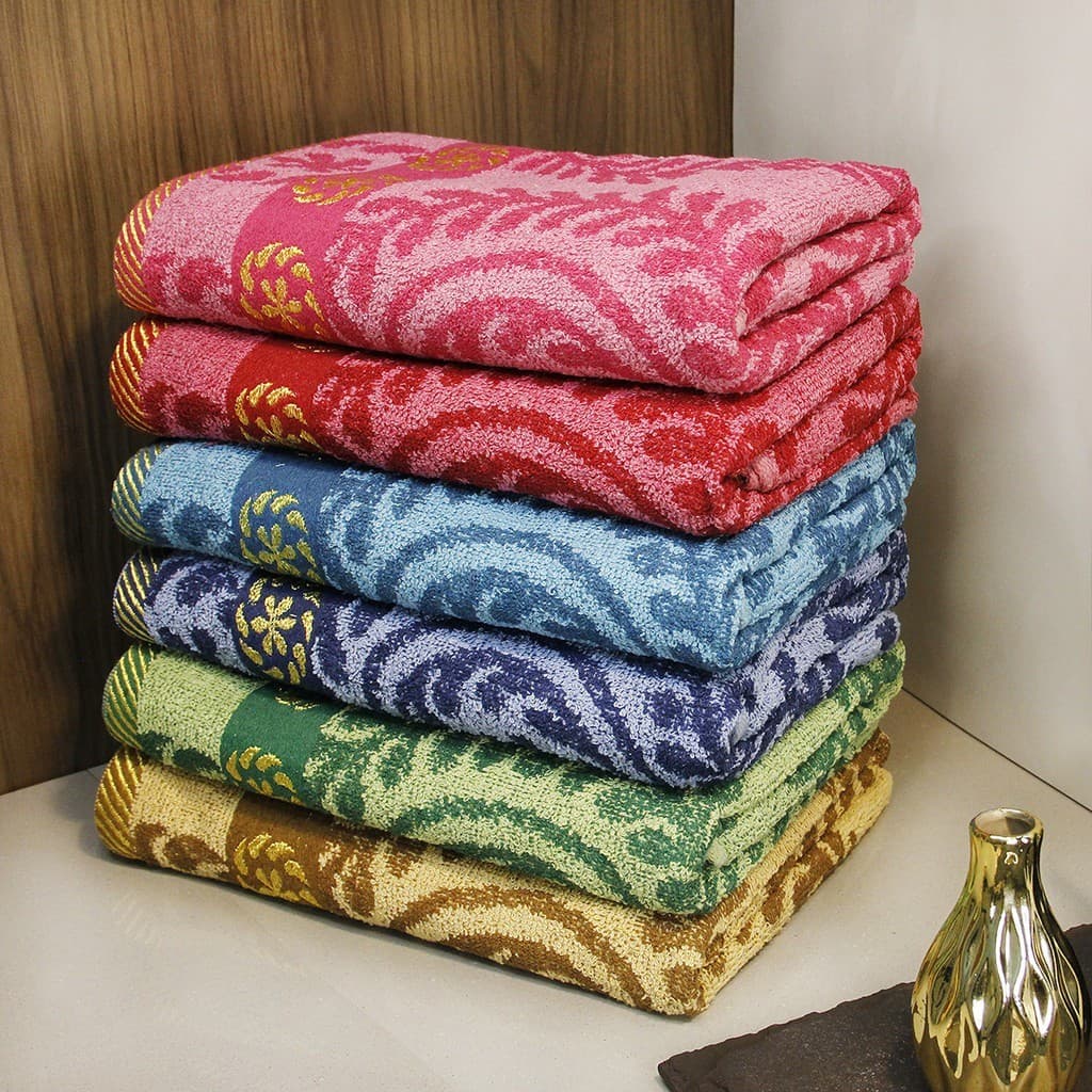 Toalhas de Banho Estampada Grande 140x70cm Felpuda Macia Alta Qualidade Bordada Sortida