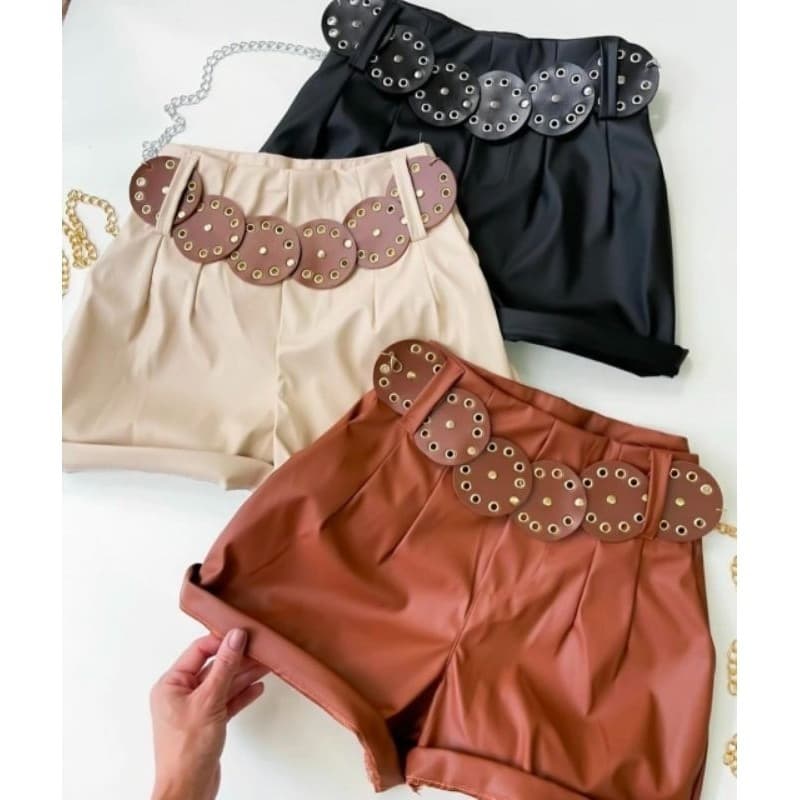 Shorts couro