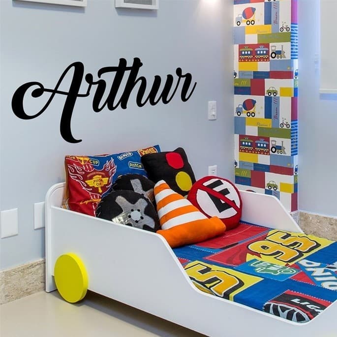 Adesivo Decorativo com Nome Personalizado para Decoração de Quarto