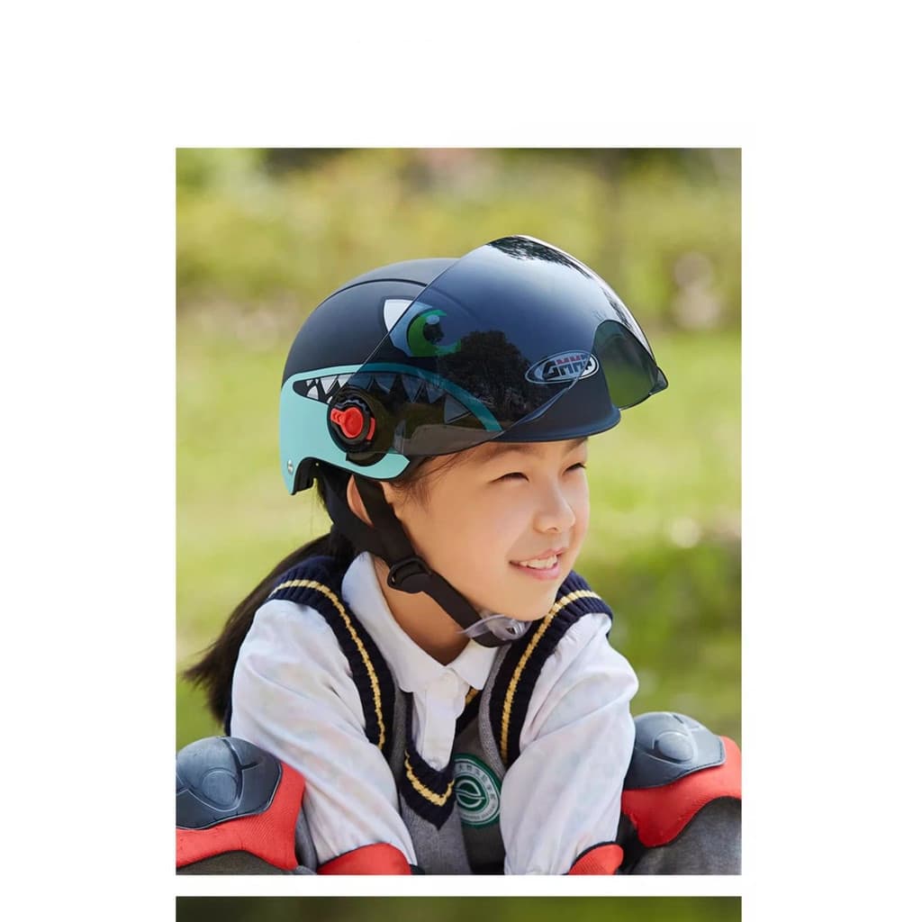 2025 Padrão Nacional 3C Certificado Capacete Infantil Menina Bateria Elétrica Motocicleta Meio Verão Quatro Estações Hom