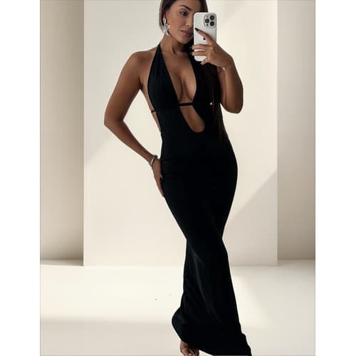 Vestido Longo Com Decote Na Frente Tendencia