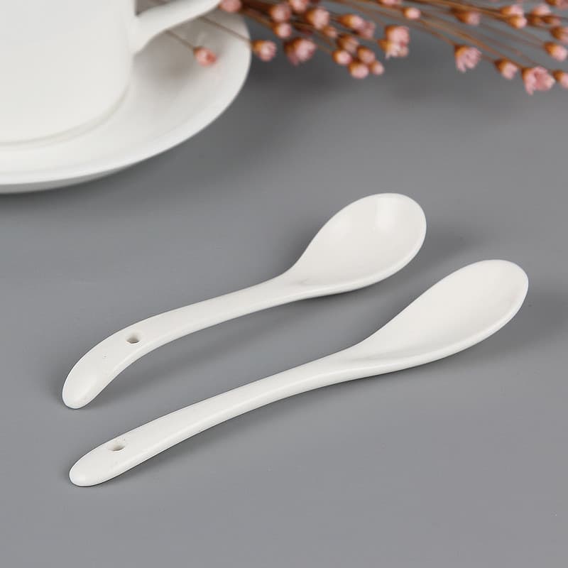 [Apenas colher] Colher branca pura Colher de agitação de cerâmica Cabo longo Talheres Colher para comer Colher de café d