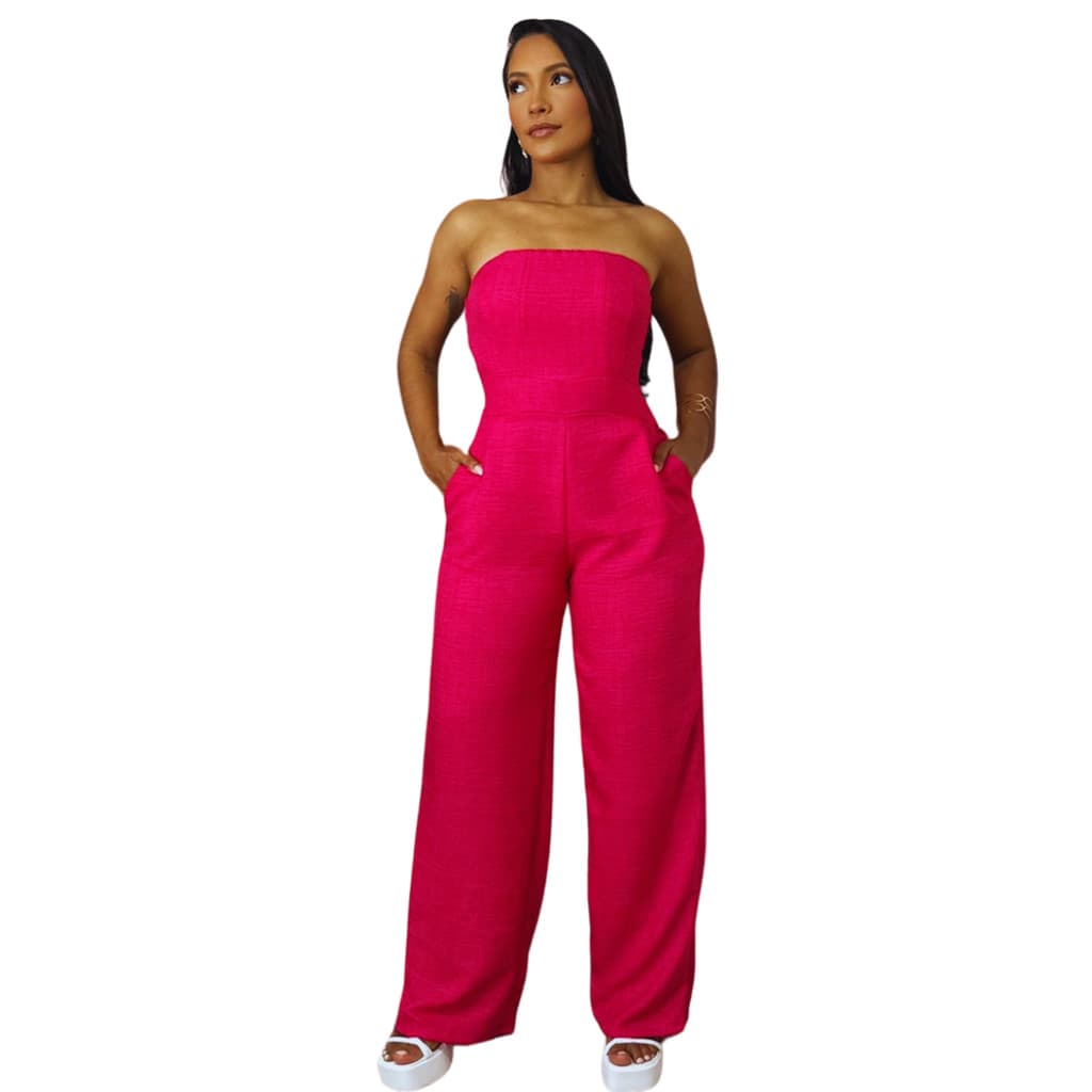 Macacão Feminino Tomara que Caia com Calça em Alfaitaria Tecido Liso Pantalona Ajustável Nas Costas