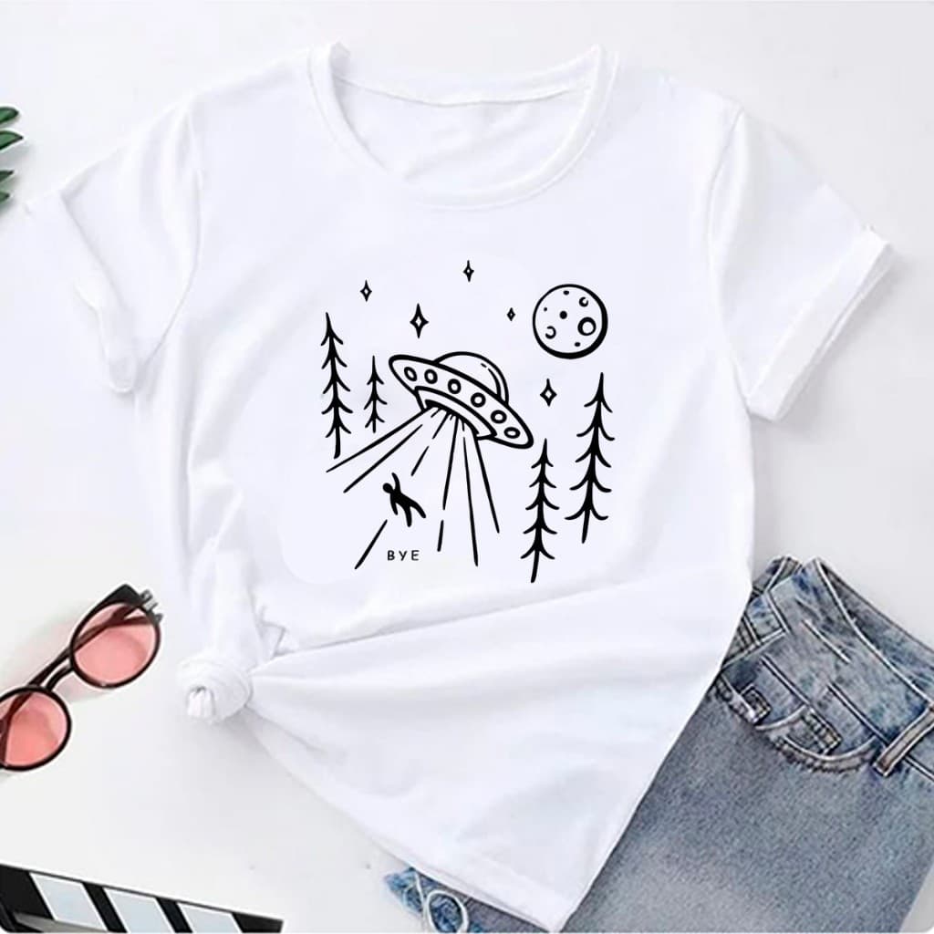Camiseta Feminina Abduzido Alien ET Bye Algodão Estampa Casual Streetwear Conforto Moderna Versátil
