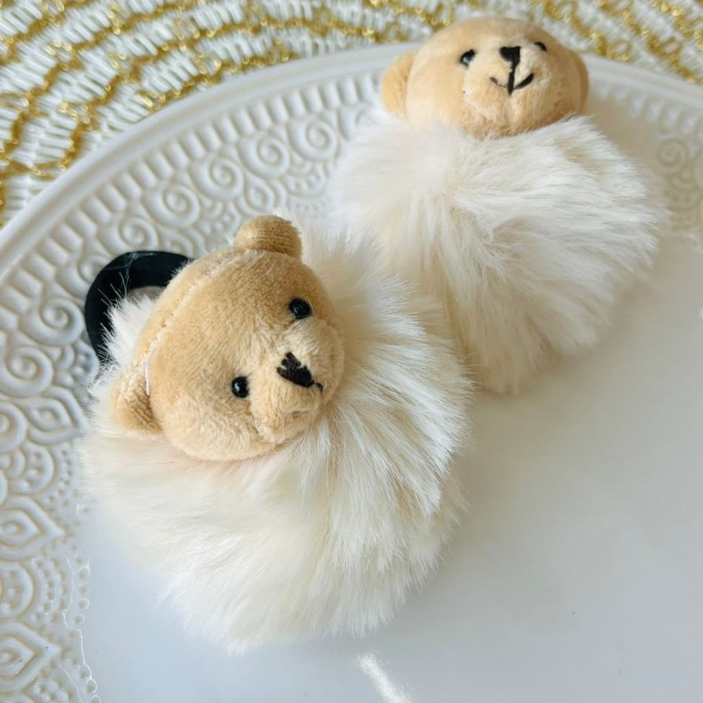 Dupla de laço/  Duplinha pom pom creme off bege com urso na xuxinha