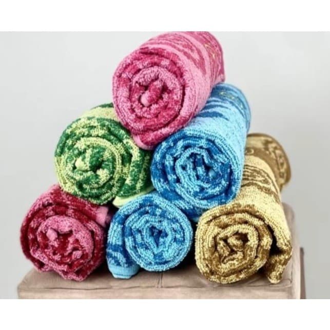Kit com 5 Toalhas de Banho 100% Algodão Estampadas Sortidas – Adulto