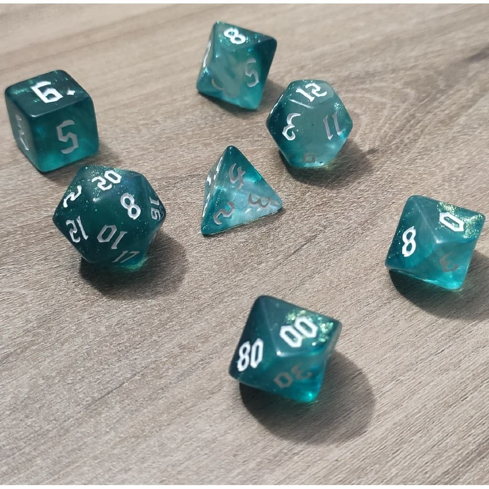 KIT 7 DADOS RPG DE MESA PAPEL CIANO TRANSLUCIDO D4 D6 D8 D10 D12 D20 D100 D% COMPATIVEL D&D TORMENTA