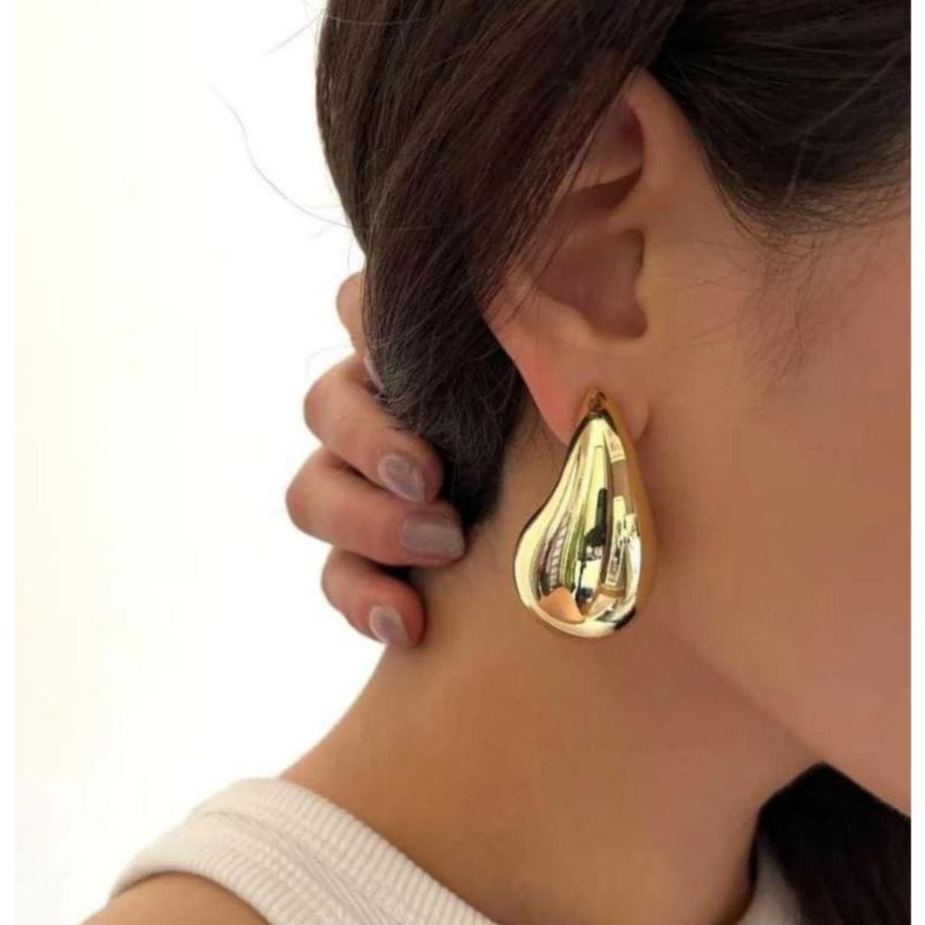 Brinco Gota D'Agua Virgula Elegante Dourado ou Prata Folheado Moda Blogueira Acessorio Feminino