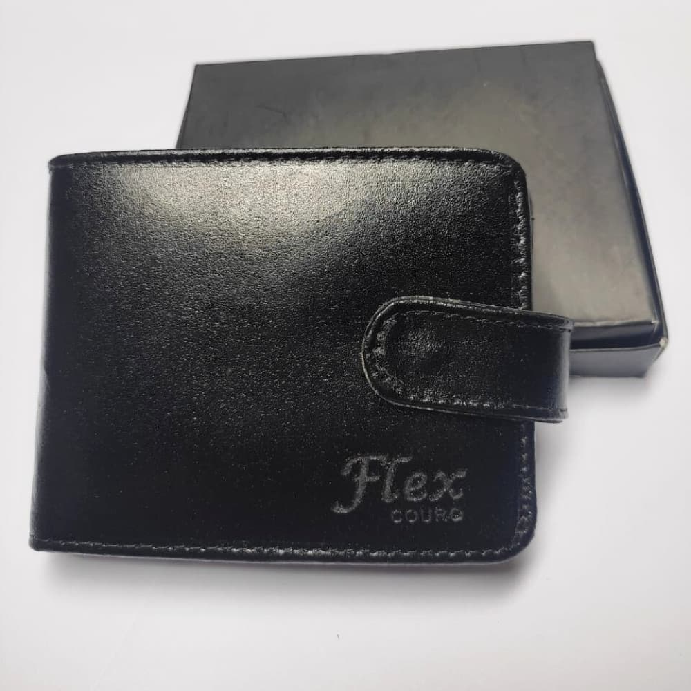 Carteira Masculina Couro Com Fechamento De Botão