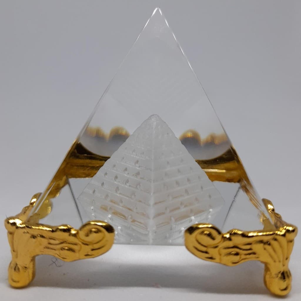 Pirâmide De Cristal Gran Piramide Ornamento Zen Enfeite Decorativo 5cm