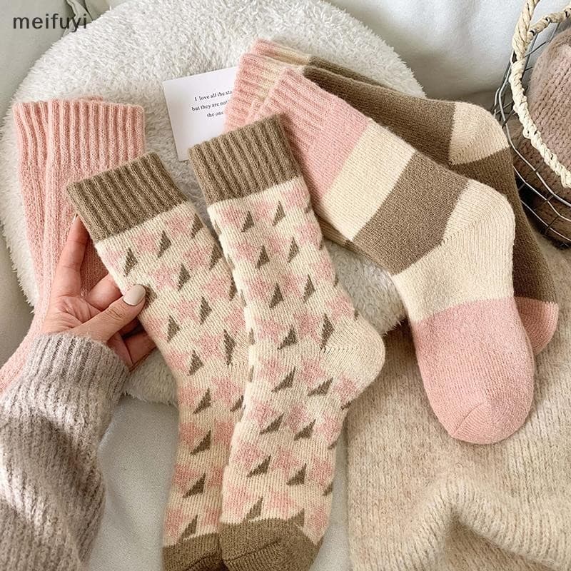 meifuyi Novas Meias De Inverno Femininas Lã De Caxemira Engrossar Quente Sox Moda Japonesa Harajuku Cor Sólida Térmica L