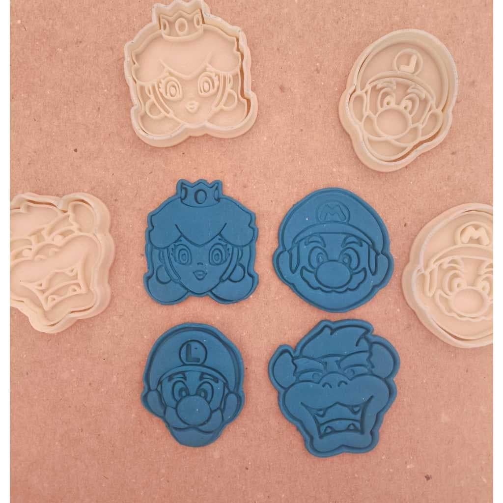 Cortador de Biscoito / Cookies / Massinha / Biscuit Carimbo Mario Bros, Luigi, Peach Bowser