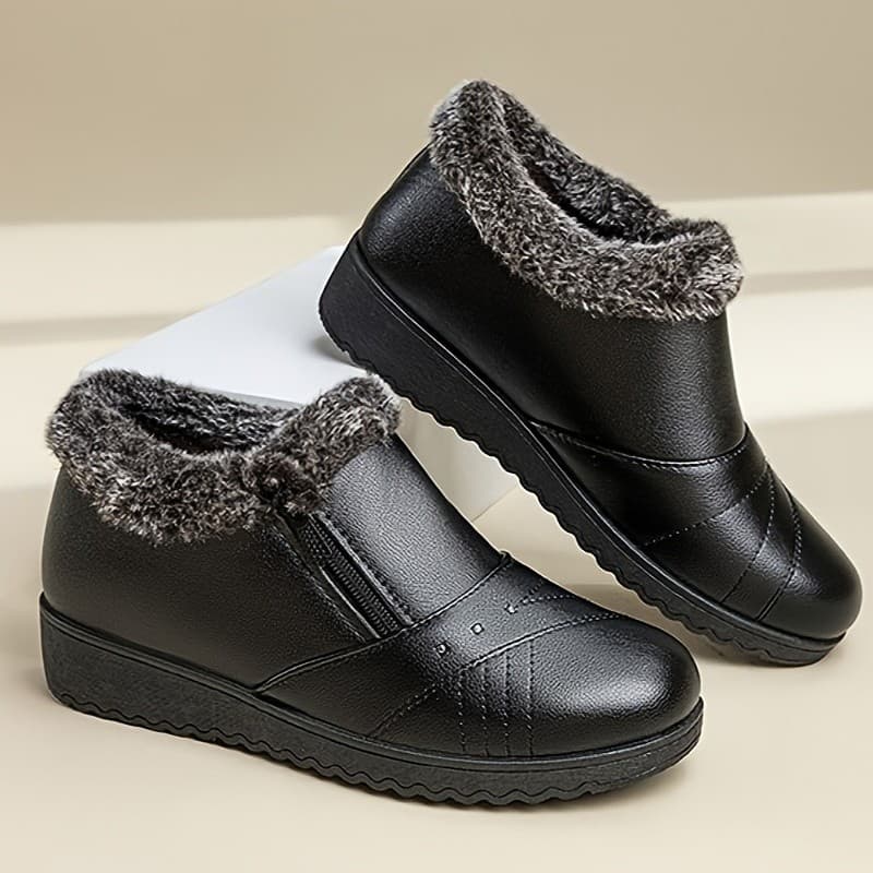 Botas femininas quentes de inverno, botas de neve, sapatos baixos pretos, botas casuais da mãe,