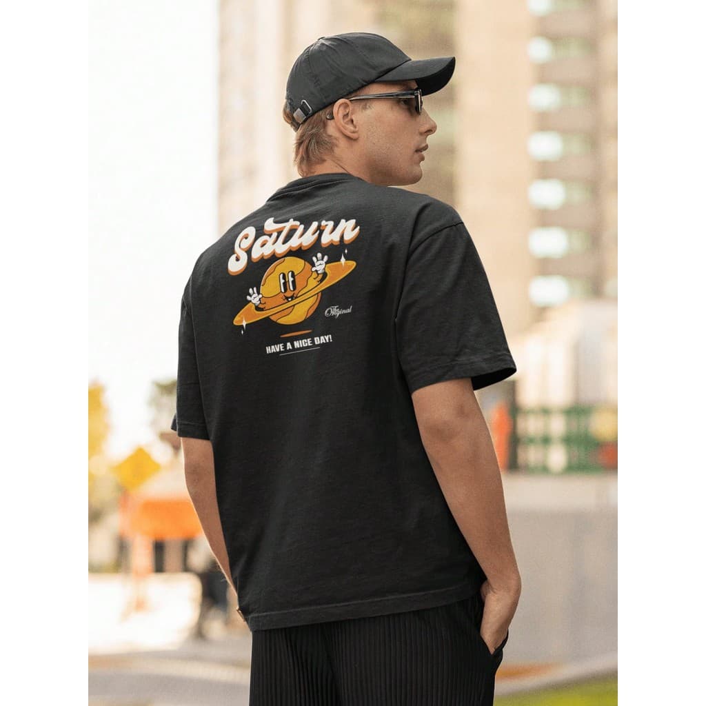 Camisa Camiseta Oversized Streetwear Masculino Urbano Treino Preto e Off Whte Estampado - SATURN