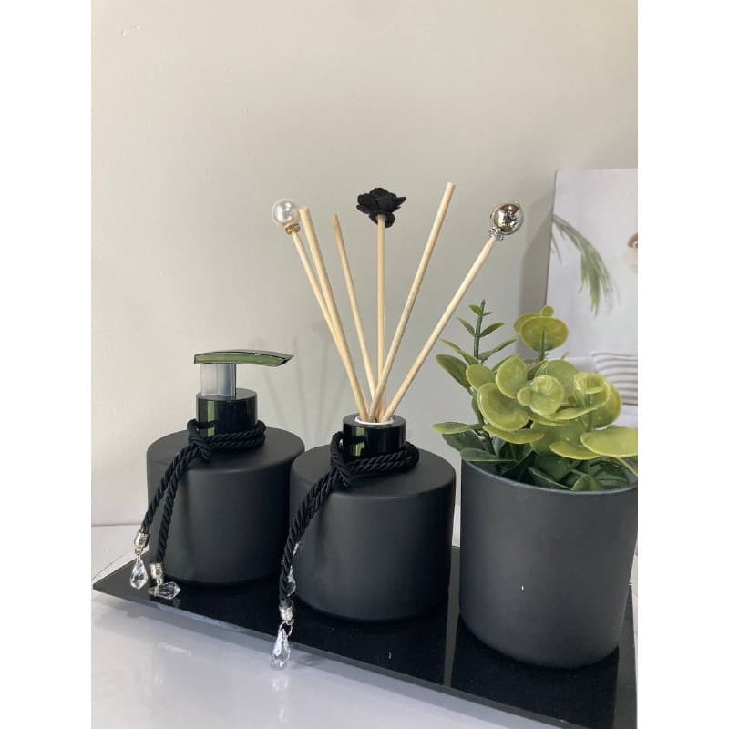 Kit Lavabo Pícolo Preto Fosco com Difusor e Saboneteira com bandeja e vaso de flor