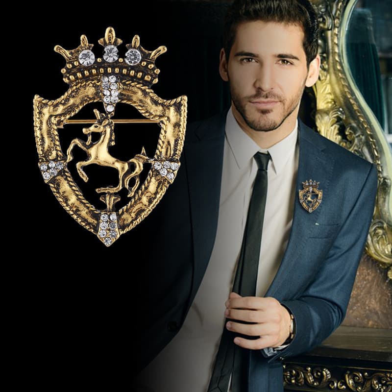 Terno Masculino Coroa Broche Escudo Cavalo Emblema Corsage Anfitrião Pino Fivela Acessórios De Moda