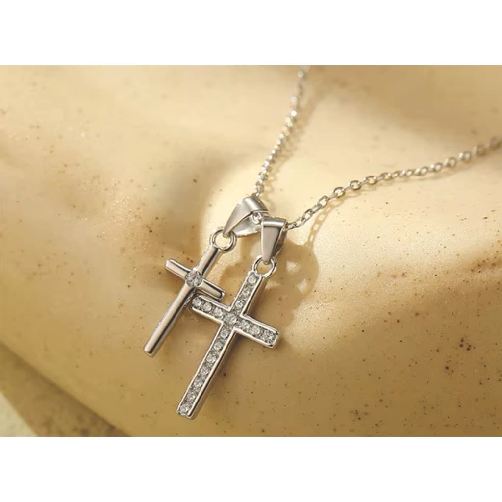 Colar EK Religioso dois crucifixos Prata S925 e zircônias
