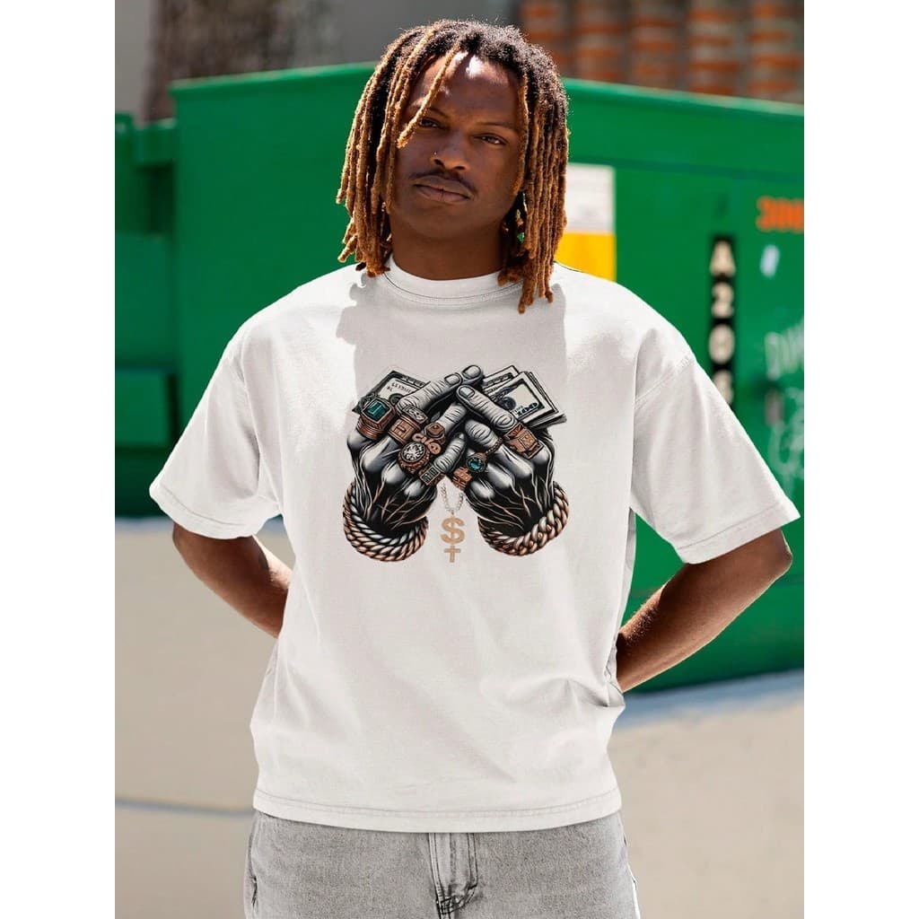 Camiseta Estilo de Rua Dolar nas Mãos Joias Ostentação Funk Trap Rap.