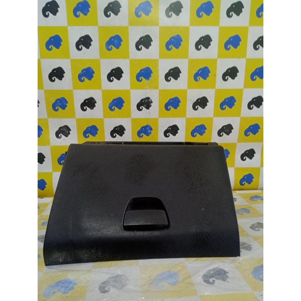 Tampa Porta Luvas Objeto Peugeot 208 2015-17