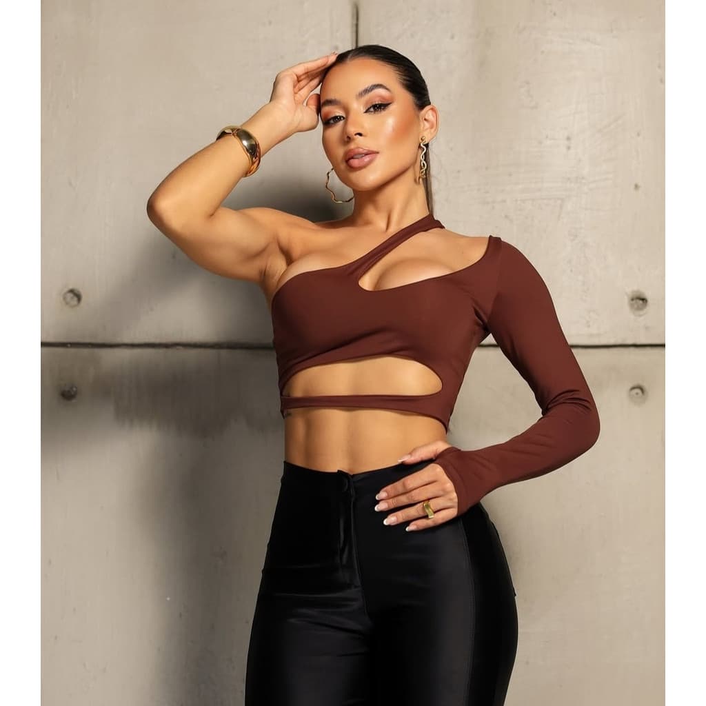 Cropped Manga Longa Preto