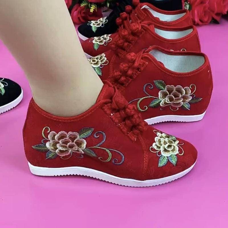 Sapatos Bordados, Tecido Antigo de Pequim, Solado Grosso para Mulheres com Altura Aumentada, Casuais e Modernos, Estilo