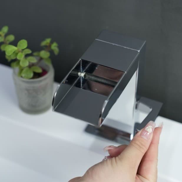 Torneira semi-aberta de luxo moderno para banheiro de mesa cromado 90 graus metal inox Alavanca Superior ou Lateral