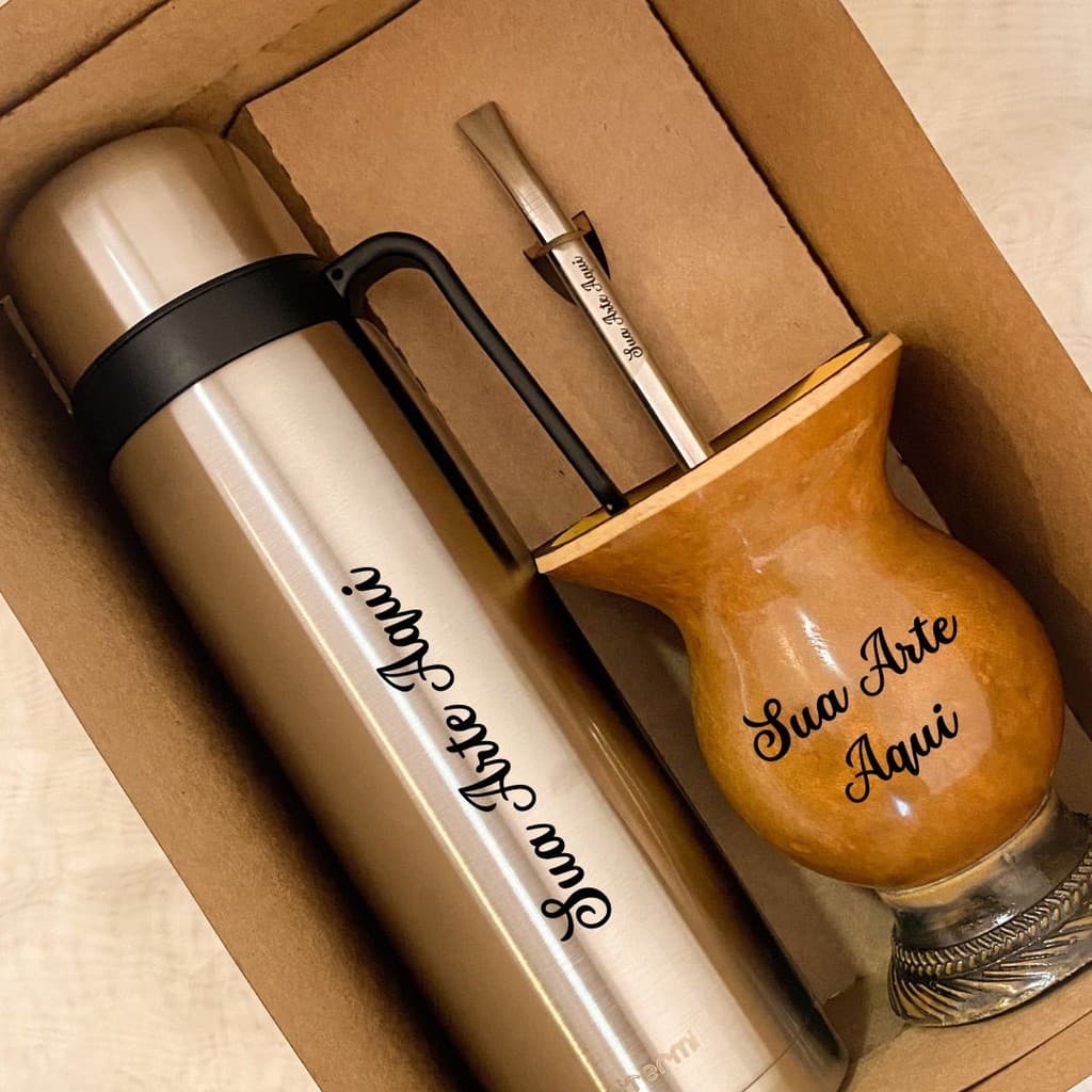 Kit de Chimarrão Personalizado na Caixa - Cuia Porongo, Bomba Inox e Térmica Madri