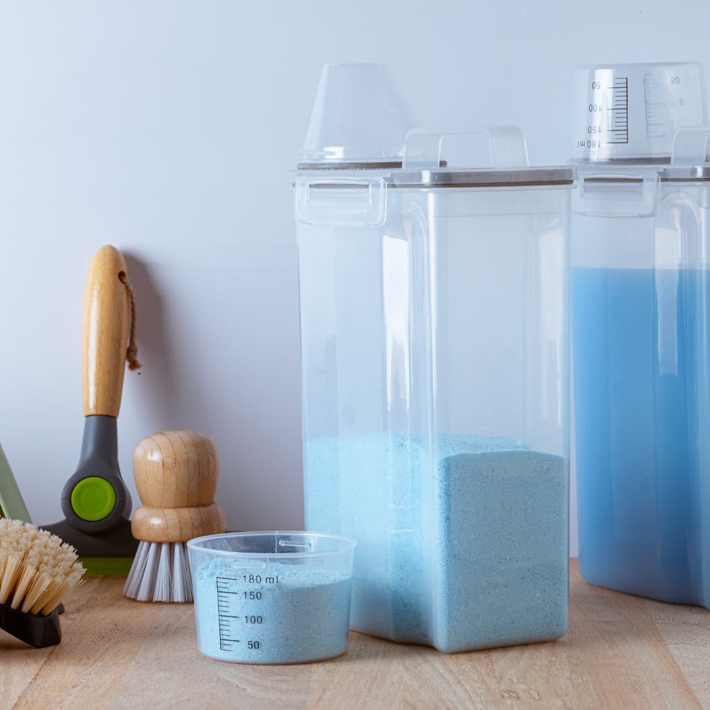 Pote Hermético Armazenamento com Copo Medidor Lyor 2,5L Plástico Detergente Grãos Cozinha Lavanderia Cereais Organizador