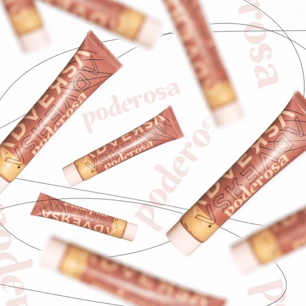 Base Liquida Matte Vegana Adversa Poderosa - Escolha a Sua Cor
