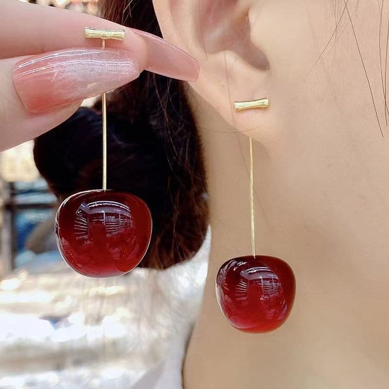 Brinco cereja cherry pendurada moda blogueira