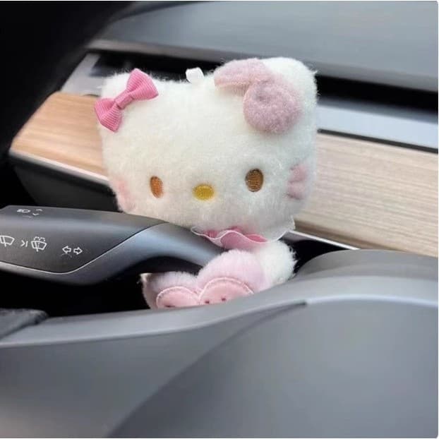 Hellokitty carro bloqueio decoração boneca de pelúcia volante do carro sinal de volta pequenos acessórios presente do ca