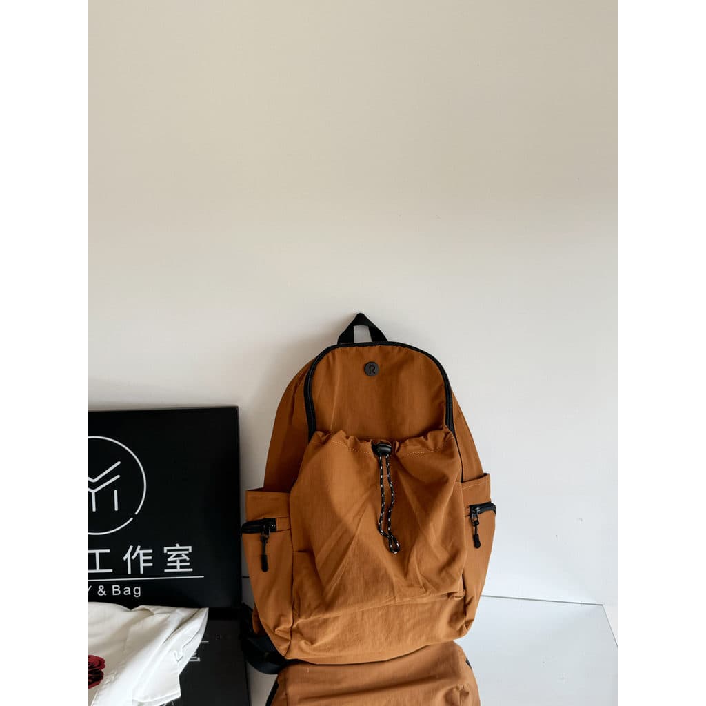 Nova mochila leve de tecido de náilon moda simples mochila de grande capacidade lazer japonês viagem Commuter mochila