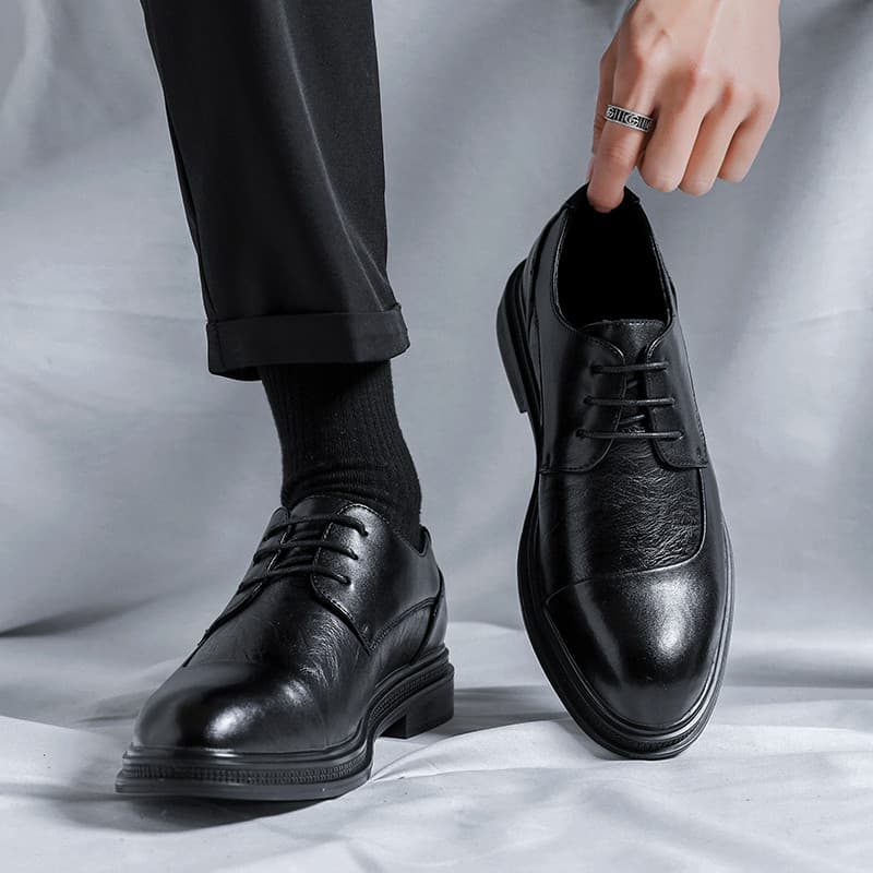 Sapatos de couro masculinos primavera negócios Formal Wear britânico All-Match couro genuíno Casual sola macia terno de