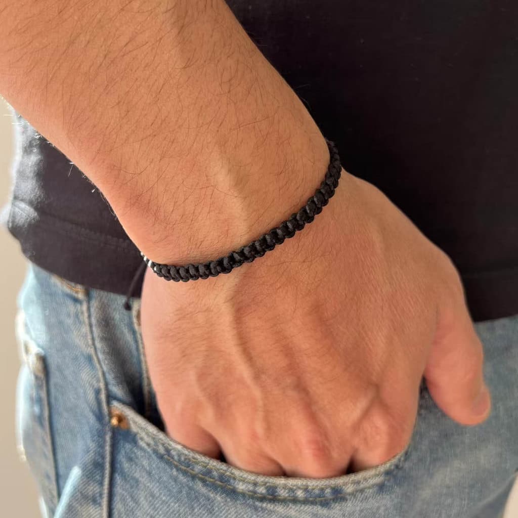 Pulseira Masculina Ezio de Macrame Preta Ajustável